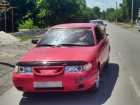 Бегущая через дорогу пьяная женщина попала под колеса машины под Новочеркасском
