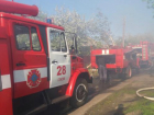Три пожарные машины тушили дом под Новочеркасском