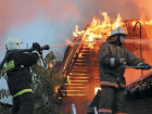 Два жилых дома и хозпостройки сгорели в новочеркасском микрорайоне Седовка