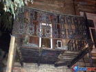 Измученный временем балкон многоквартирного дома обвалился в Новочерскасске 