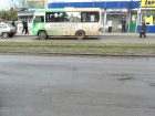 Асфальт на "забытой" властями улице Новочеркасска пришел в катастрофическое состояние