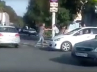 Буйный водитель-хам напал на пешехода в центре Новочеркасска