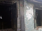 В Новочеркасске в заброшенном доме заживо сгорела собака