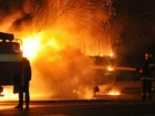 Две пожарные машины и пять огнеборцев тушили огонь, поглотивший строительный вагончик под Новочеркасском