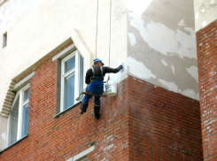 Текущий ремонт аварийного дома в Новочеркасске проведут за 300 тысяч рублей