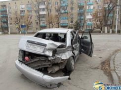 В Новочеркасске из-за невнимательности водителя 4 человека попали в больницу