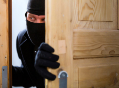 В Новочеркасске аксайчанин обокрал лабораторный комплекс 