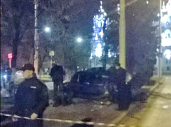 В Новочеркасске «шестерка» влетела в столб - два человека погибли