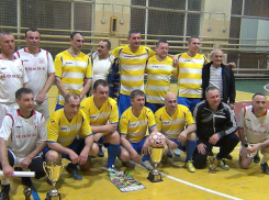 Новочеркасский «Арсенал» досрочно  вышел в полуфинал областного первенства по футболу