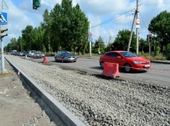 В Новочеркасске дорожную развязку на Хотунке сдадут к осени