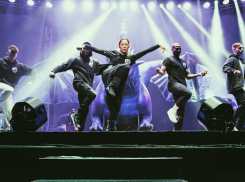 Фееричное выступление Аниты Цой в Новочеркасске попало на видео