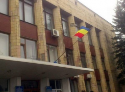 Украинские СМИ заявляют о захвате новочеркасскими казаками горадминистрации Антрацита в Луганской области