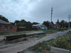 «Мы не хотим пить облученную воду и жить рядом с магнитным излучением», - жители улицы Аксайской Новочеркасска