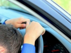 51-летний мужчина умер в машине на новочеркасской заправке