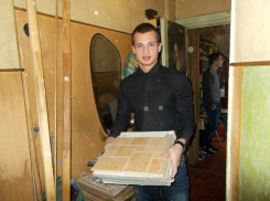 Новочеркасские волонтеры ремонтируют квартиры ветеранов