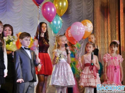 Новочеркасский ансамбль эстрадной песни «Арлекин» отметил свой 15-летний юбилей