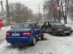Пассажиры такси с годовалым ребенком пострадали в аварии в Новочеркасске