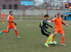 В последнем домашнем матче сезона новочеркасский «Митос» разгромил «Анжи-2»