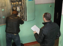 Ростовские энергетики решили отрезать от электроснабжения полторы тысячи абонентов-новочеркасцев