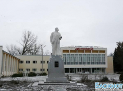 В Новочеркасске несколько коллективов Дворца культуры микрорайона Донской отметили 10-летний юбилей
