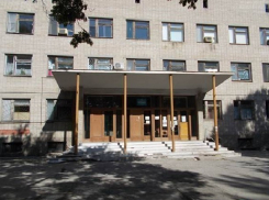 Капитальный ремонт здания третьей городской больницы Новочеркасска отложили из-за отсутствия финансирования