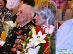 Участник Парада Победы новочеркасец Николай Михайлович Янченко отметил 90-летний юбилей