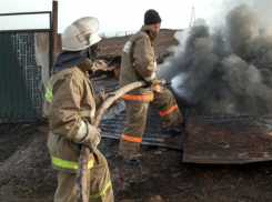 В Новочеркасске из-за неосторожности жильцов едва не сгорел частный дом