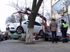 Большинство новочеркассцев считают правильным наказывать за нарушение правил парковки