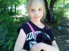 Под Новочеркасском дети спасли от голодной смерти выброшенных на помойку щенков