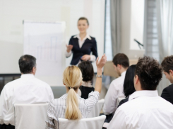 Новочеркасским предпринимателям расскажут как работать с клиентами