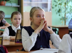 Ученики четвертых классов сдали проверочные работы по русскому языку