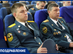 Новочеркасских пожарных поздравили с профессиональным праздником