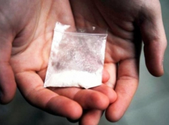 47-летнего жителя Новочеркасска задержали за хранение синтетических наркотиков в автомобиле