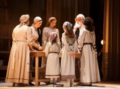 Новочеркасский театр возобновил гастроли