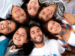 В Новочеркасск в День молодежи выступит группа «Очень красивые»