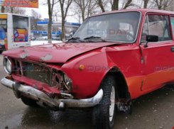 «Копейка» не поделила перекресток с «Фиатом» в Новочеркасске