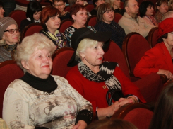 В Новочеркасске чествовали прекрасных дам