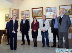 В новочеркасском доме-музее Крылова открылась 59-я выставка городского клуба художников