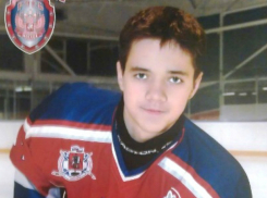 Новочеркасский хоккеист Никита Коробкин получил золотую медаль на «Кубке наций»