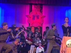 «На Берлин!»: в Новочеркасске прошел конкурс инсценированной песни