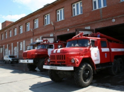 Окурок стал причиной пожара в пятиэтажке на улице Островского Новочеркасска