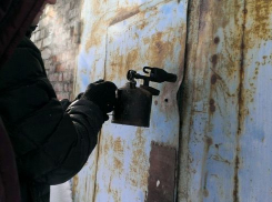 Пять лет за решеткой могут провести новочеркасцы за кражу гаражных ворот