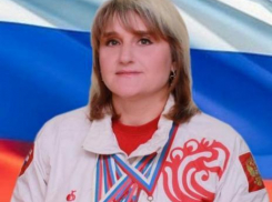 Новочеркасская штангистка стала семикратной рекордсменкой России