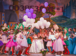 Новочеркасский танцевальный коллектив «Созвездие – L» отметил десятилетие