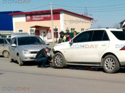 Автоледи на «Калине» в лобовую протаранила «Мерседес» в Новочеркасске