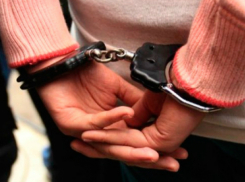 Крупную дозу синтетического наркотика обнаружили у 24-летней жительницы Новочеркасска