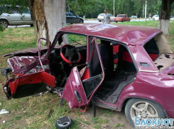 В Новочеркасске на проспекте Баклановском в ДТП пострадали два человека
