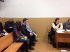 Суд ужесточил наказание подросткам, осквернившим могилу старушки