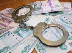 Мошенник украл у новочеркасца 20000 рублей с карточки