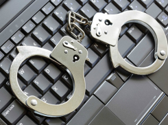 Аферист из Новочеркасска раздавал липовые кредиты